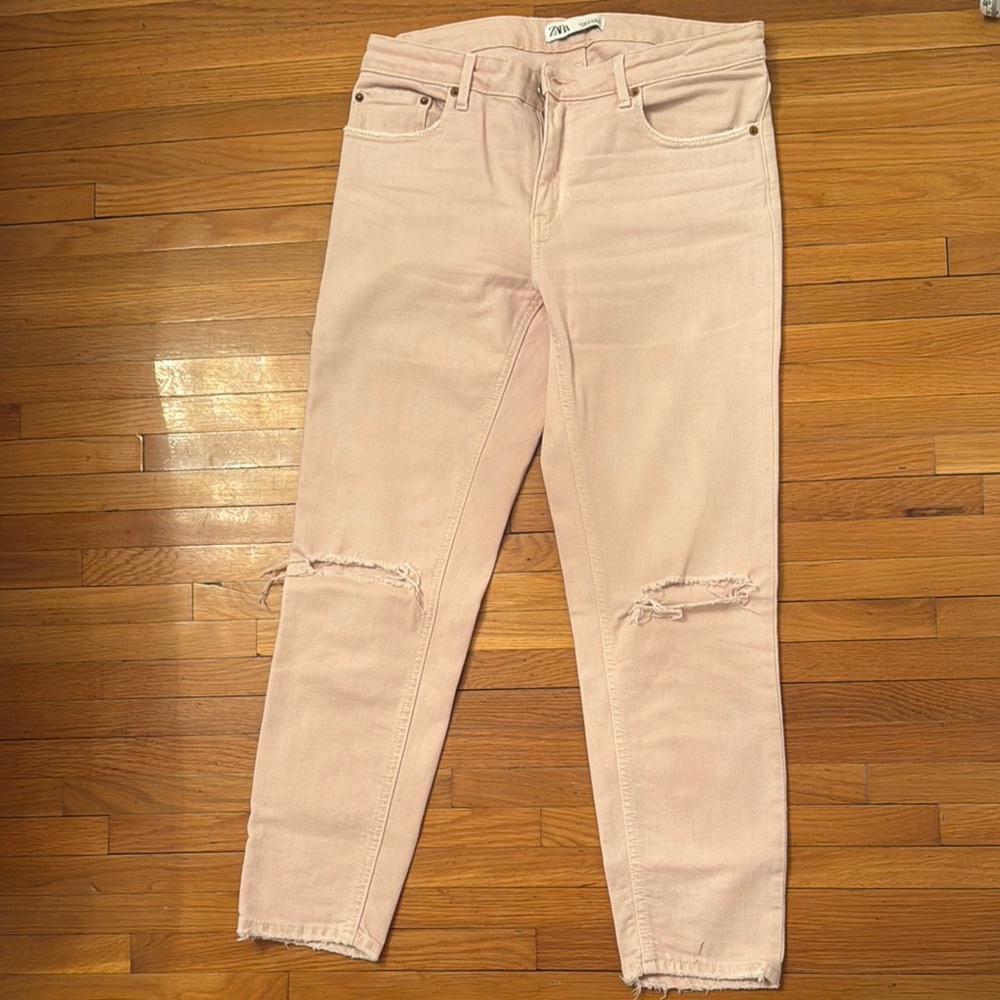 Zara Women's Pink Distressed Jeans Size 6